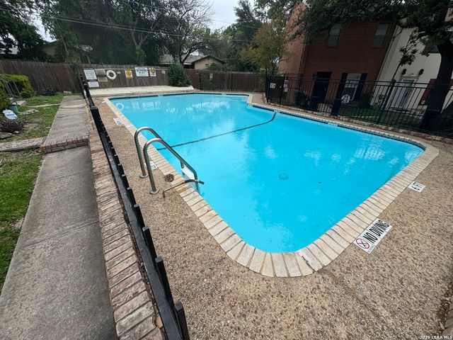 6427 Wurzbach Rd Apt 36, San Antonio, TX 78240