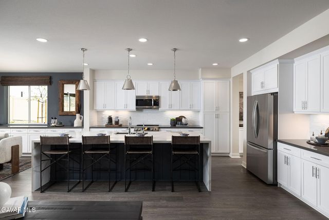 4048 Saddle Drive, Palmdale, CA 93551