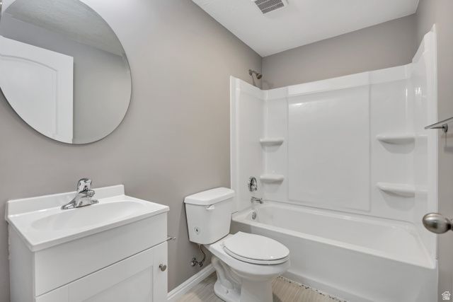 4472 W SILENT RAIN DR, South Jordan, UT 84009