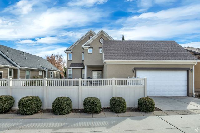 4472 W SILENT RAIN DR, South Jordan, UT 84009