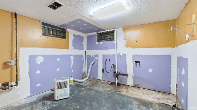 4416 Standish Drive, Fort Wayne, IN 46806