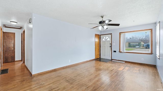 4416 Standish Drive, Fort Wayne, IN 46806