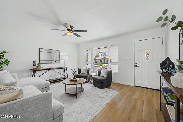 8714 W BECKER Lane, Peoria, AZ 85345