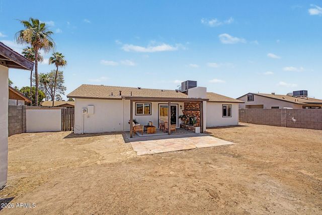 8714 W BECKER Lane, Peoria, AZ 85345