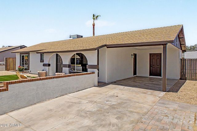 8714 W BECKER Lane, Peoria, AZ 85345