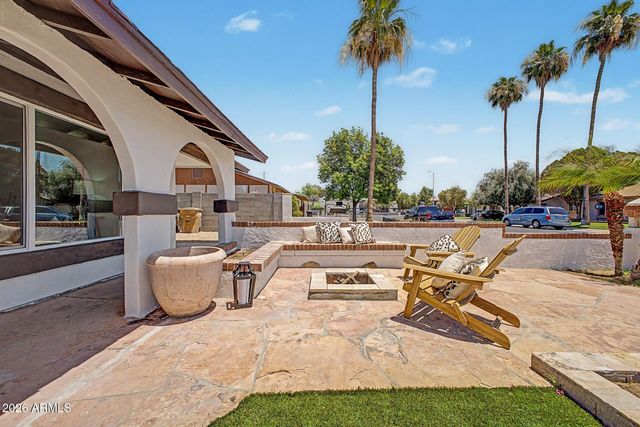 8714 W BECKER Lane, Peoria, AZ 85345