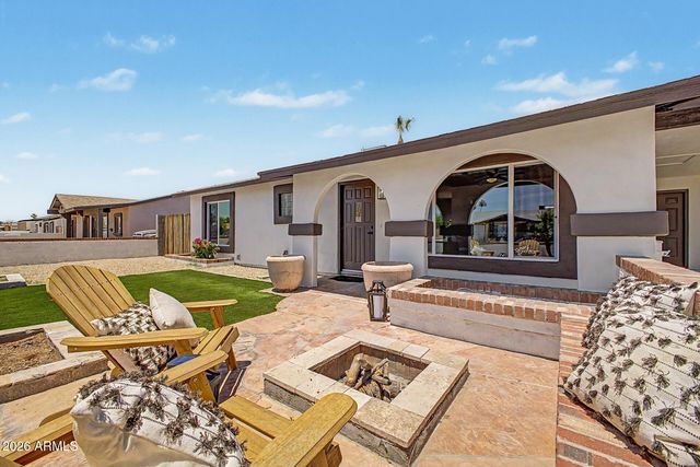 8714 W BECKER Lane, Peoria, AZ 85345