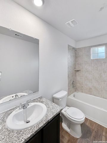 6550 Legato Curve, San Antonio, TX 78252