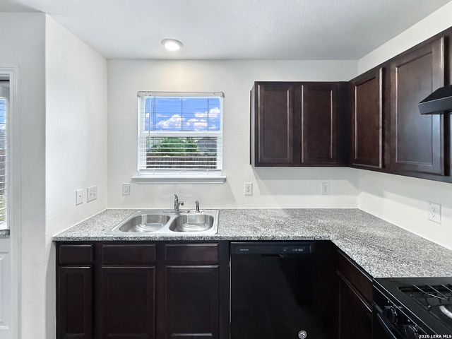6550 Legato Curve, San Antonio, TX 78252