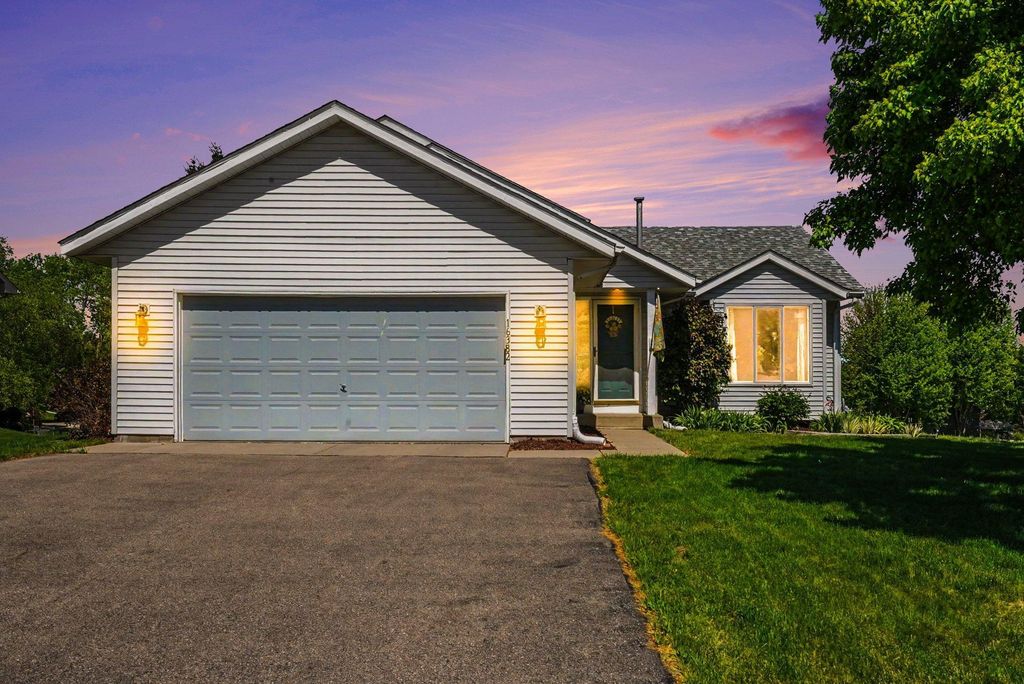 16382 Goodview Trail, Lakeville, MN 55044 — exterior
