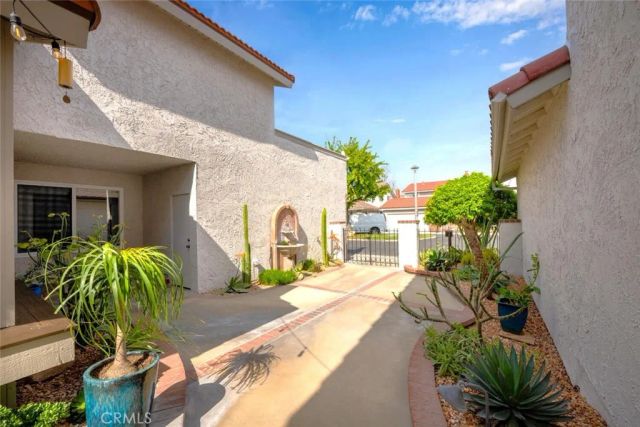 11371 Harkers Court, Cypress, CA 90630