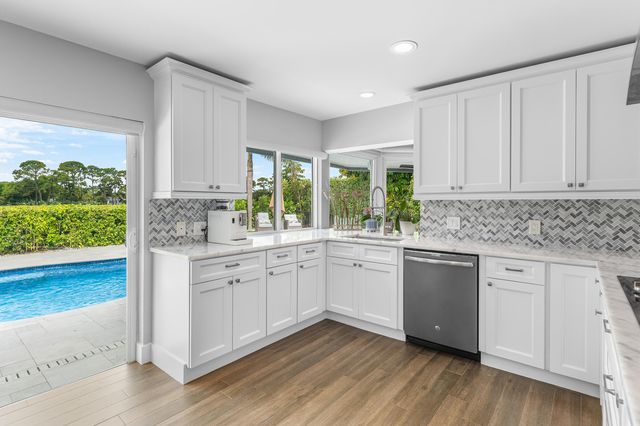 632 Lakewoode Circle W, Delray Beach, FL 33445