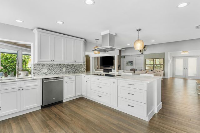632 Lakewoode Circle W, Delray Beach, FL 33445