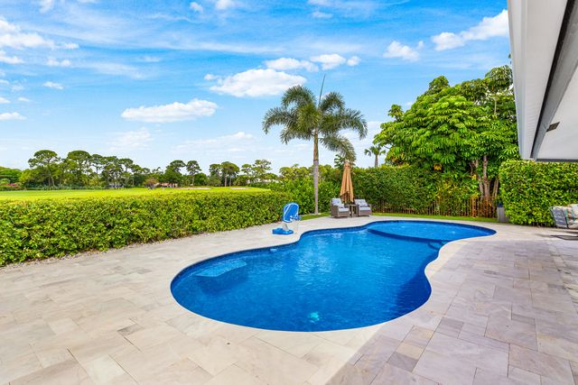 632 Lakewoode Circle W, Delray Beach, FL 33445