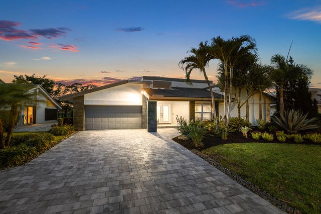632 Lakewoode Circle W, Delray Beach, FL 33445