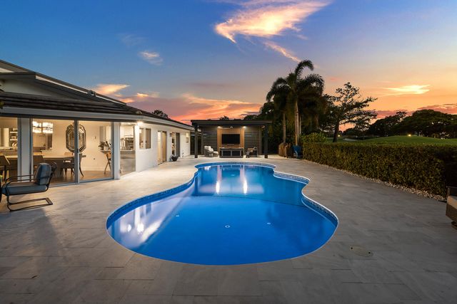 632 Lakewoode Circle W, Delray Beach, FL 33445