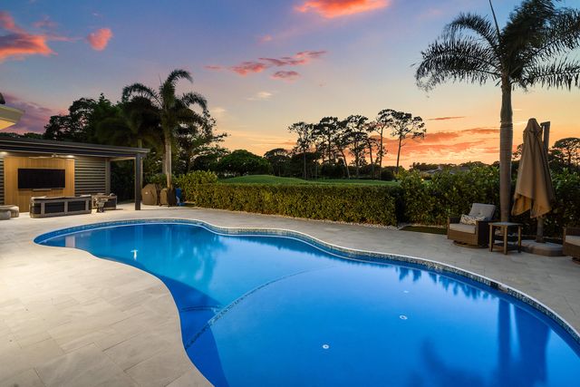 632 Lakewoode Circle W, Delray Beach, FL 33445