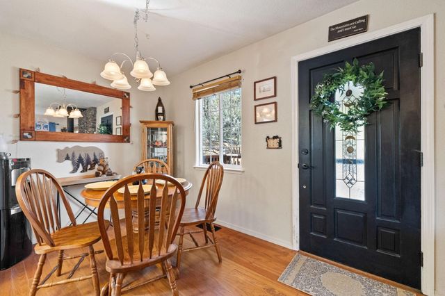 19047 Crocker Station, Groveland, CA 95321