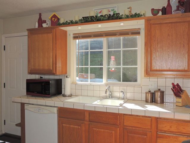 19047 Crocker Station, Groveland, CA 95321