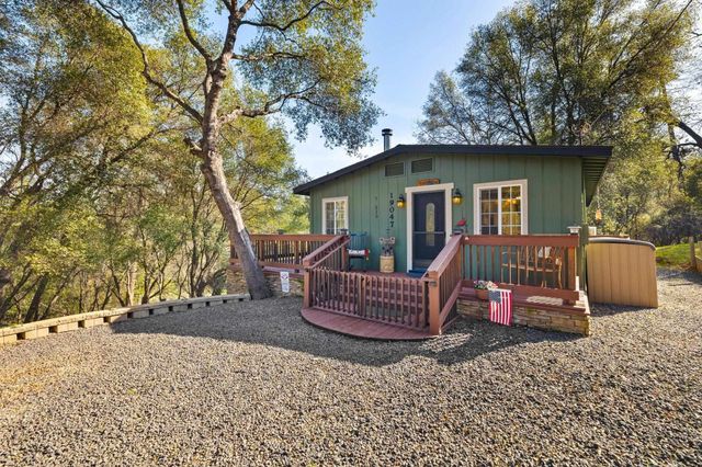 19047 Crocker Station, Groveland, CA 95321