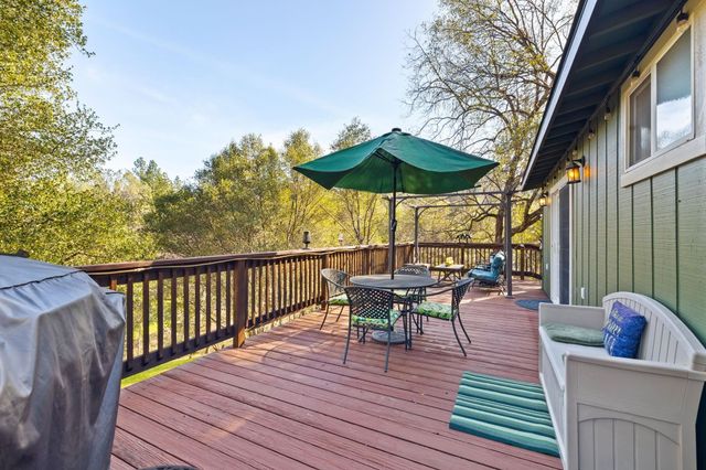 19047 Crocker Station, Groveland, CA 95321