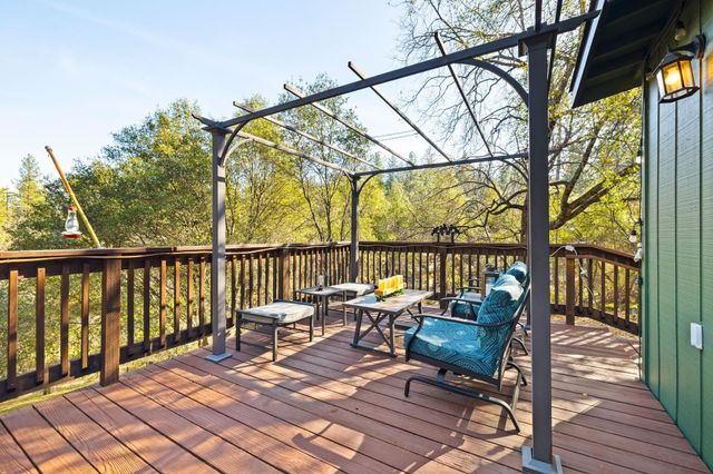 19047 Crocker Station, Groveland, CA 95321