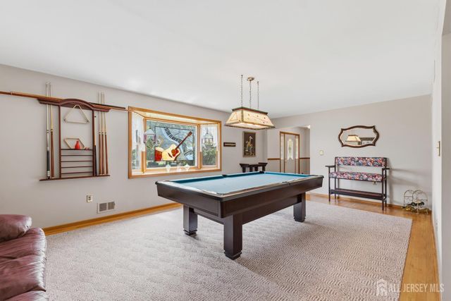 18 Nathaniel Street, Monroe, NJ 08831