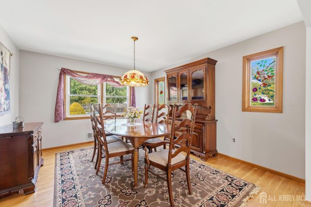 18 Nathaniel Street, Monroe, NJ 08831