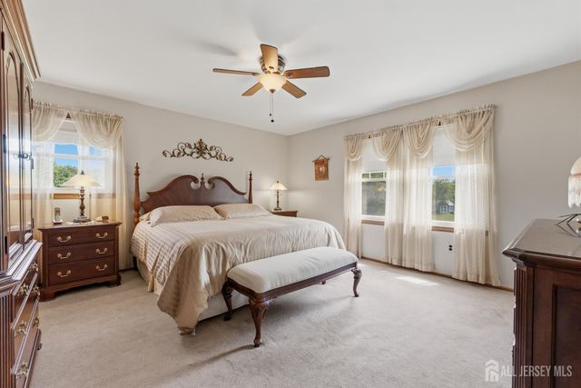 18 Nathaniel Street, Monroe, NJ 08831