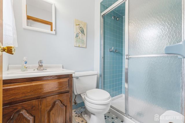 18 Nathaniel Street, Monroe, NJ 08831