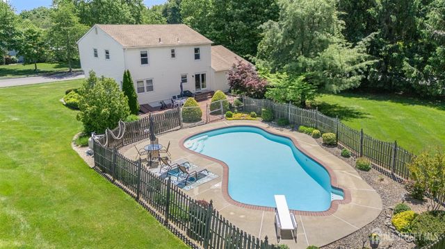 18 Nathaniel Street, Monroe, NJ 08831