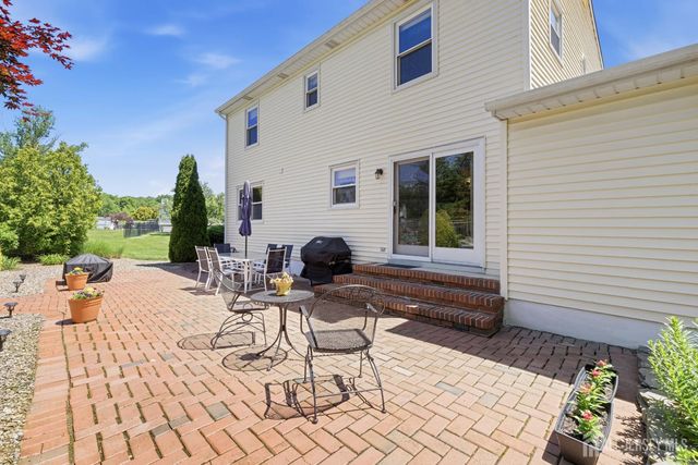 18 Nathaniel Street, Monroe, NJ 08831