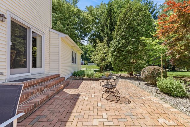 18 Nathaniel Street, Monroe, NJ 08831