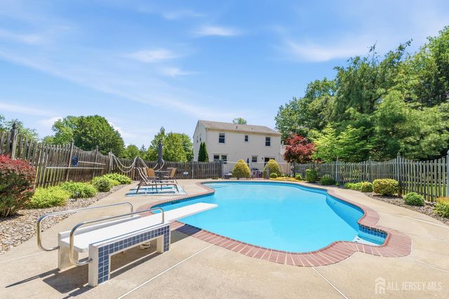 18 Nathaniel Street, Monroe, NJ 08831