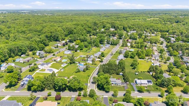 18 Nathaniel Street, Monroe, NJ 08831
