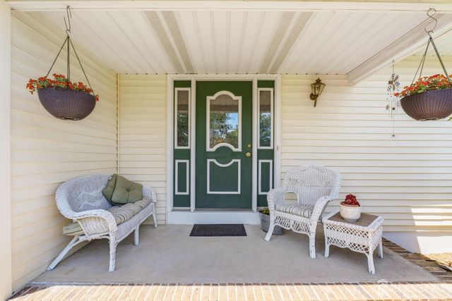 18 Nathaniel Street, Monroe, NJ 08831