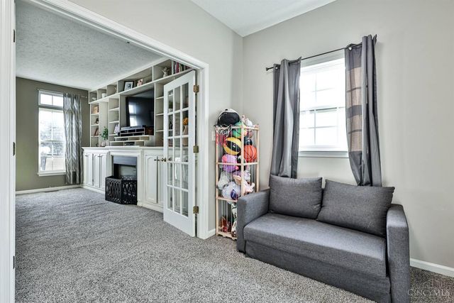 16 Ridge Wood Drive, Monroe, OH 45050