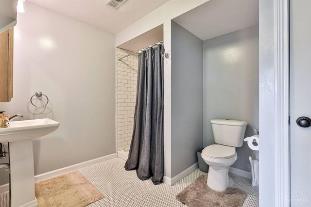 16 Ridge Wood Drive, Monroe, OH 45050