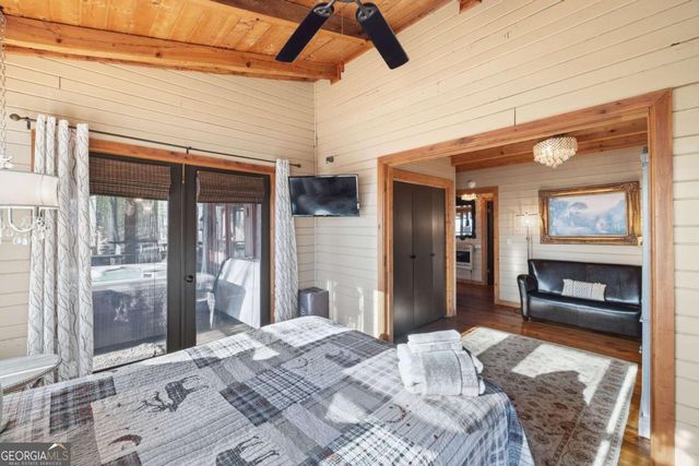 766 Laurel Ridge Drive, Blue Ridge, GA 30513