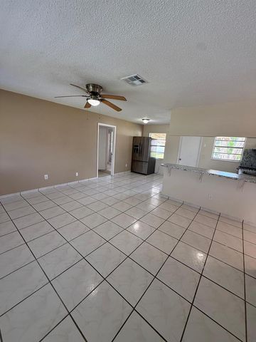 204 LA PAZ DRIVE, Kissimmee, FL 34743