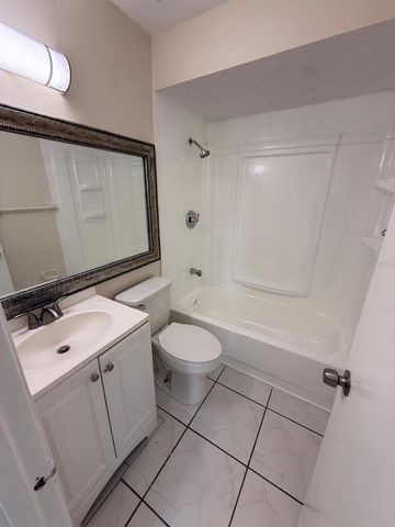 204 LA PAZ DRIVE, Kissimmee, FL 34743