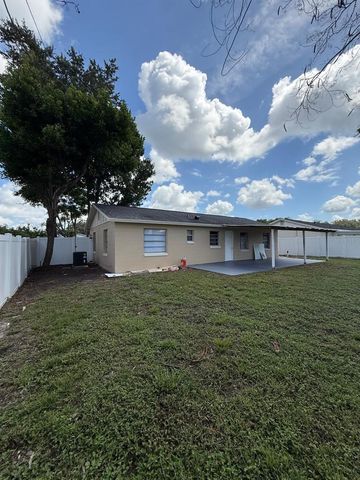 204 LA PAZ DRIVE, Kissimmee, FL 34743