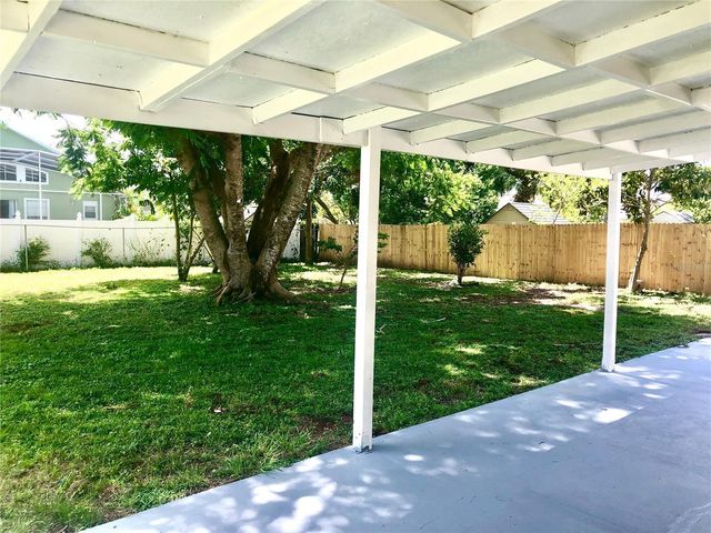 204 LA PAZ DRIVE, Kissimmee, FL 34743
