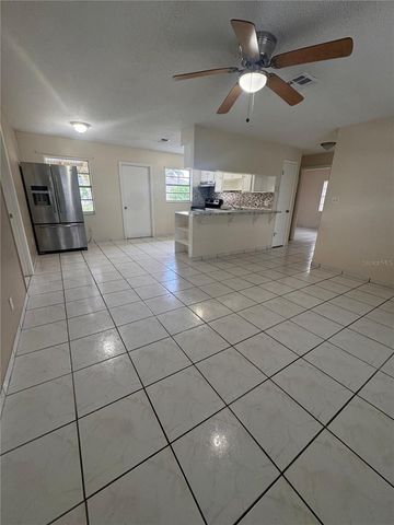 204 LA PAZ DRIVE, Kissimmee, FL 34743