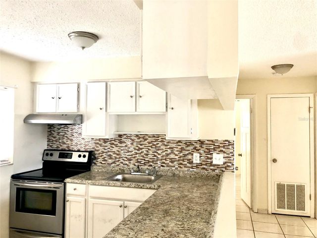 204 LA PAZ DRIVE, Kissimmee, FL 34743