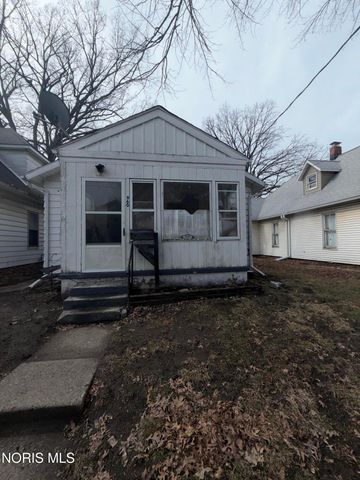 960 Willow Avenue, Toledo, OH 43605
