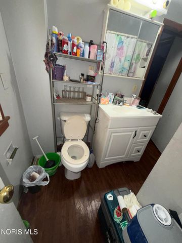 960 Willow Avenue, Toledo, OH 43605