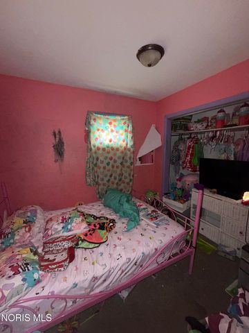 960 Willow Avenue, Toledo, OH 43605