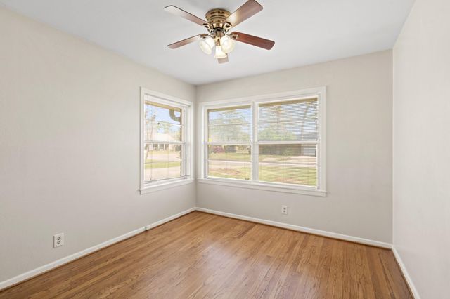 1409 Conrad Sauer Drive, Houston, TX 77043