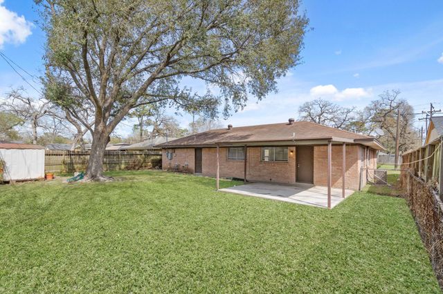 1409 Conrad Sauer Drive, Houston, TX 77043